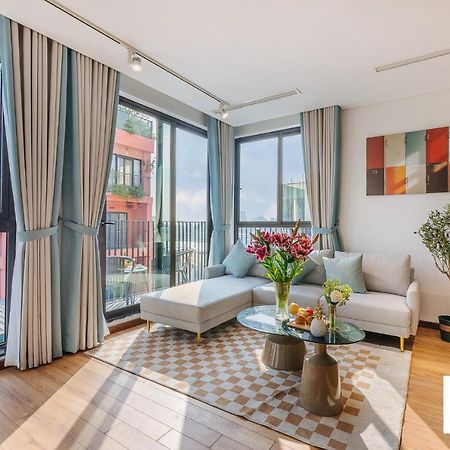Margaery Boutique Apartment & Skyon9 Rooftop Bar Ханой Екстериор снимка