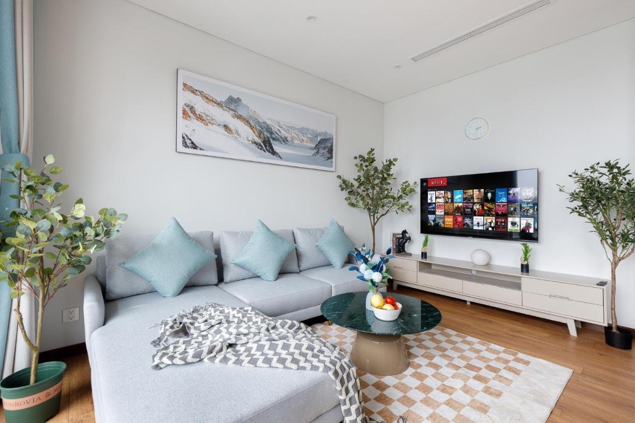 Margaery Boutique Apartment & Skyon9 Rooftop Bar Ханой Екстериор снимка