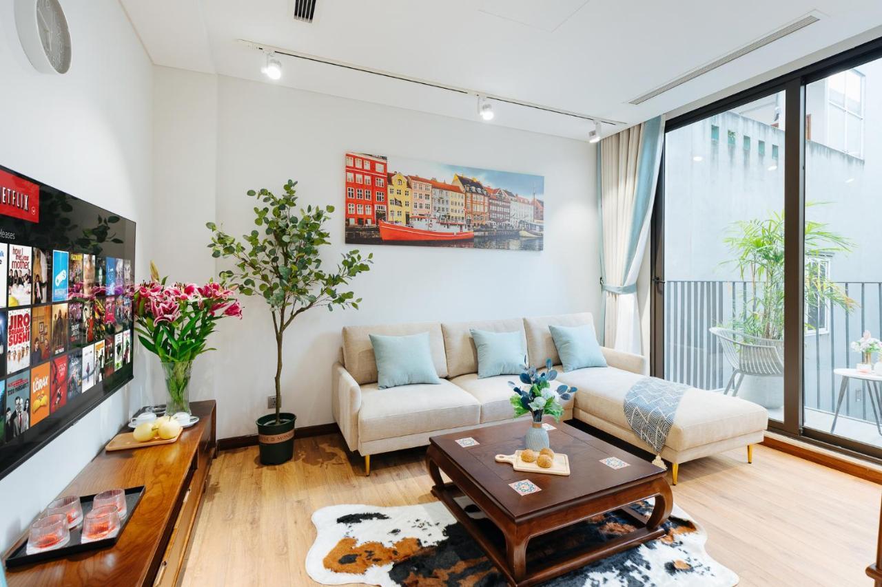 Margaery Boutique Apartment & Skyon9 Rooftop Bar Ханой Екстериор снимка