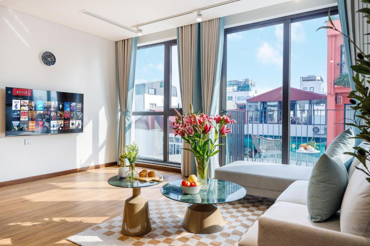 Margaery Boutique Apartment & Skyon9 Rooftop Bar Ханой Екстериор снимка