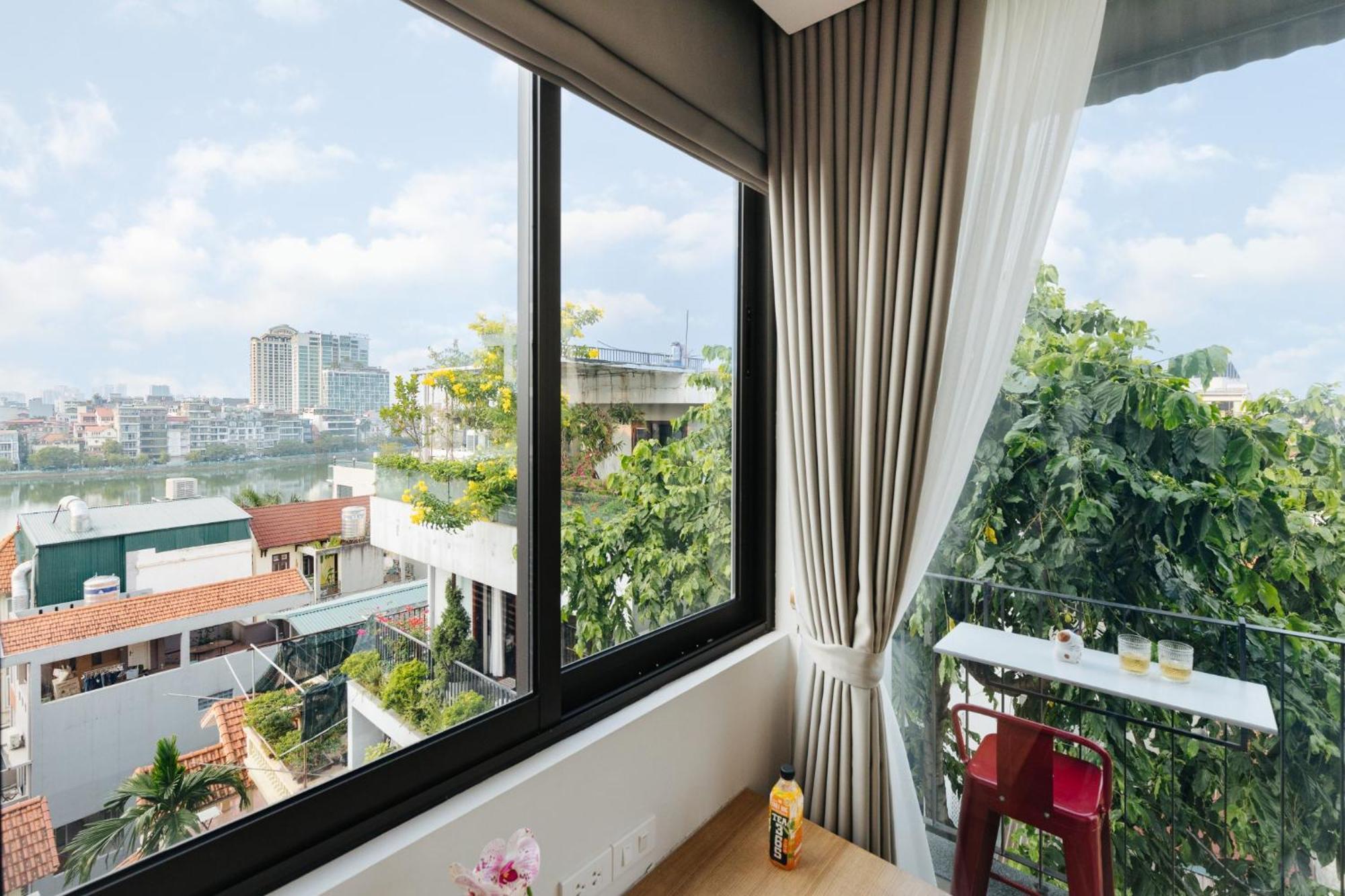 Margaery Boutique Apartment & Skyon9 Rooftop Bar Ханой Екстериор снимка