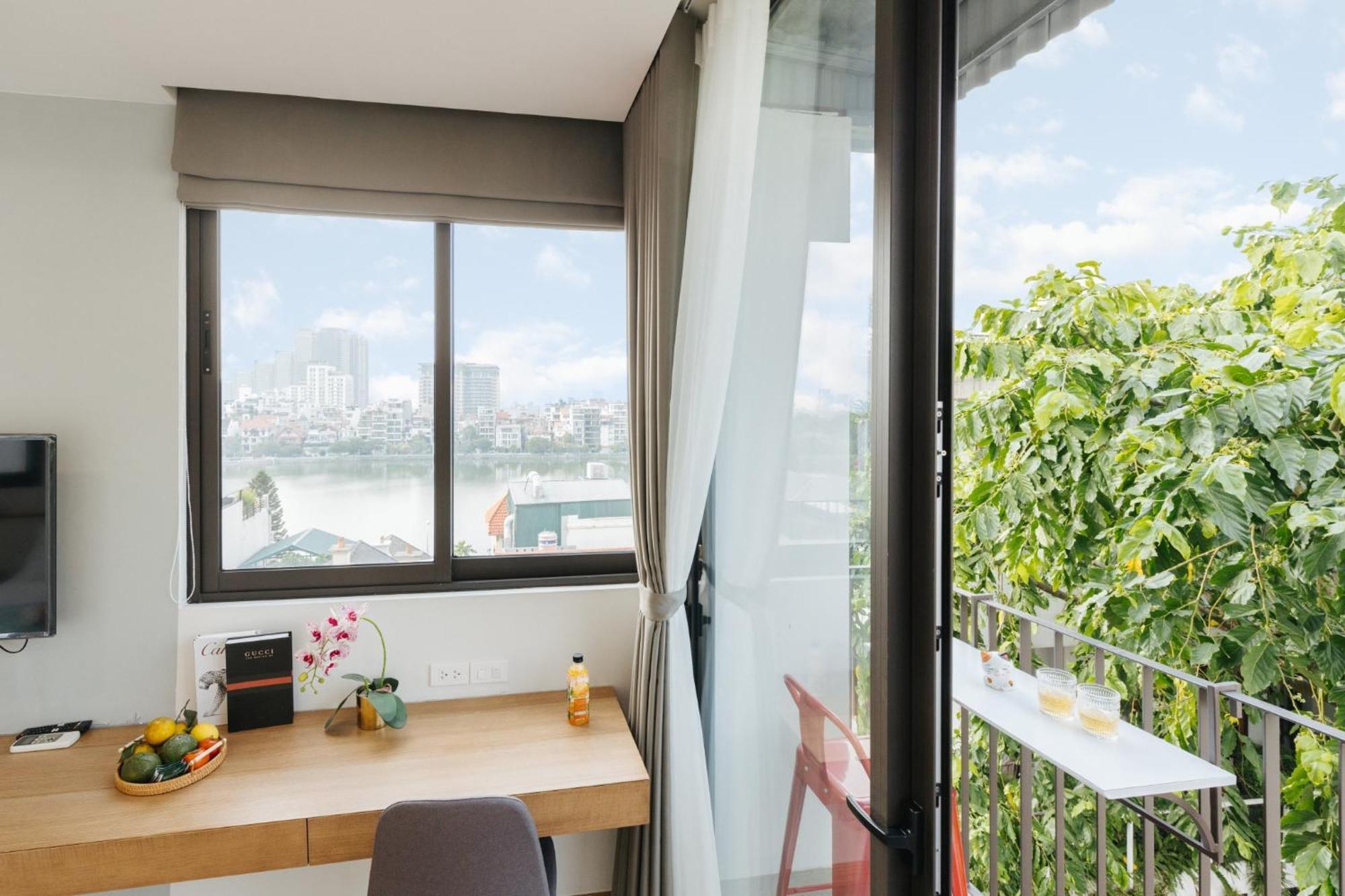 Margaery Boutique Apartment & Skyon9 Rooftop Bar Ханой Екстериор снимка